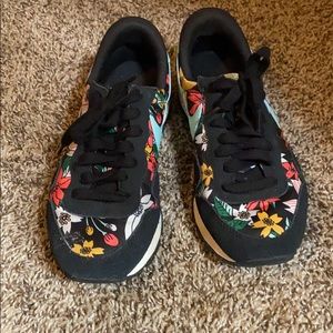 Nike Floral Sneakers